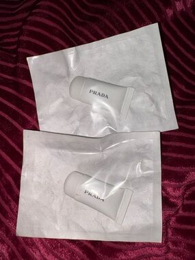 PRADA Shielding Balm SPF 15 Lip/Tint 2 NEW Sealed Package